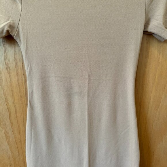 EUC PrettyLittleThing Cream Jersey Ribbed Short Sleeve Midi Dress - Picture 7 of 8